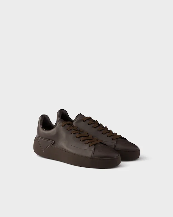 Chaussures basses en cuir