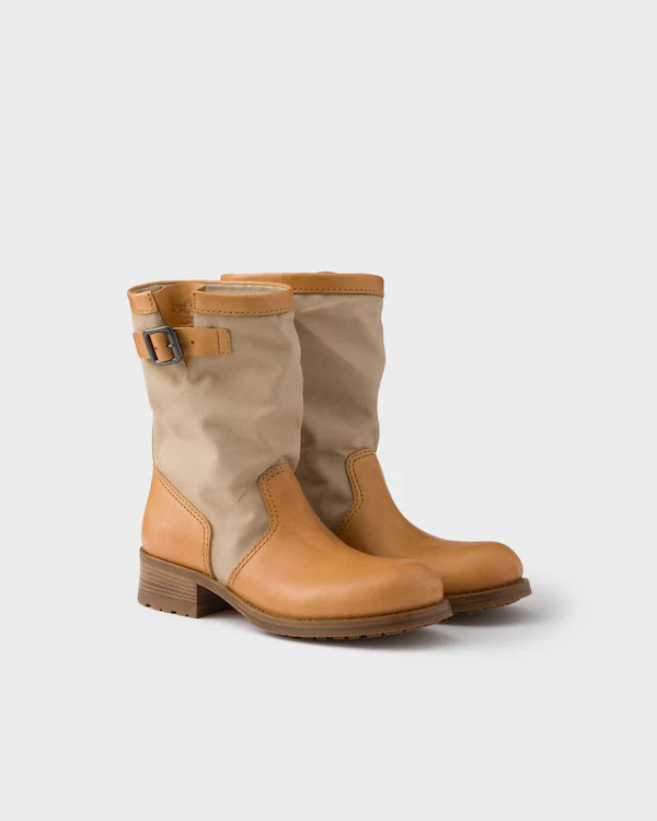 Bottes en cuir et toile