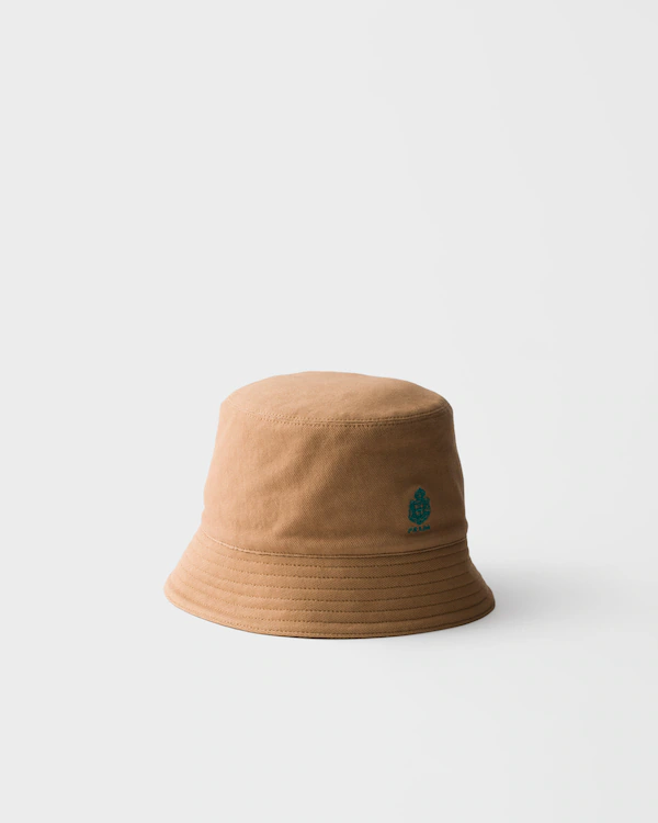 Chapeau melon en piqué ancien