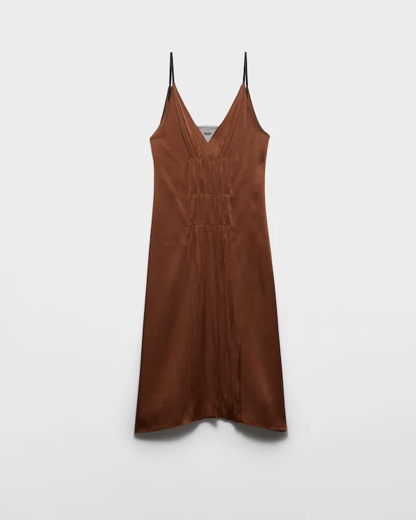 Robe en crêpe de soie