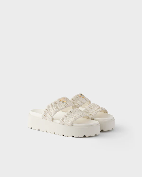 Sabots matelassés en cuir nappa