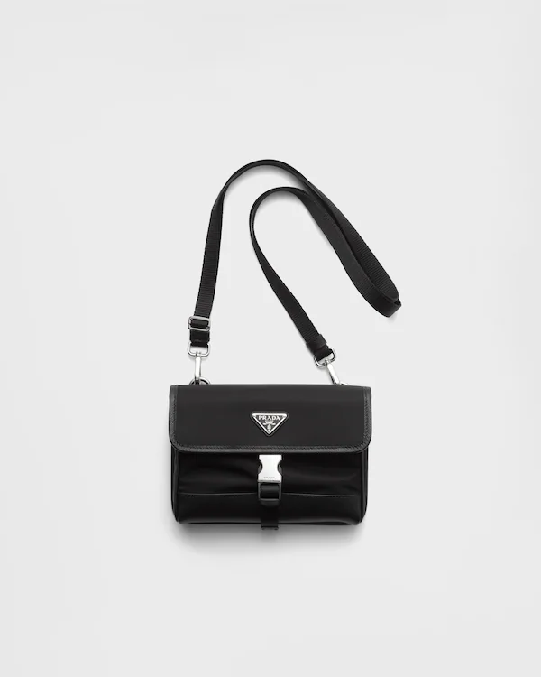 Étui pour smartphone en Re-Nylon et cuir Saffiano